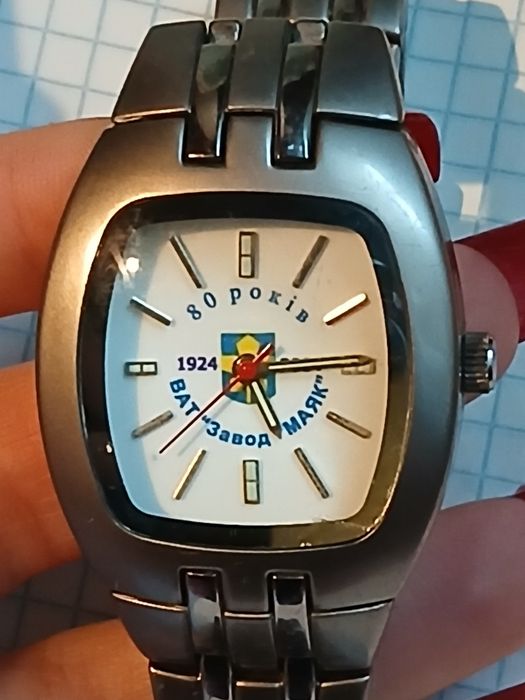 Часы подарочные omax