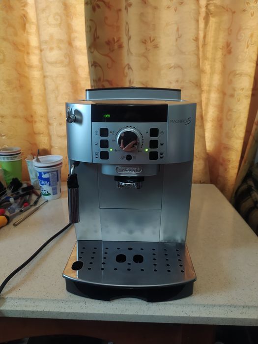 Кофемашина Delonghi Magnifica S