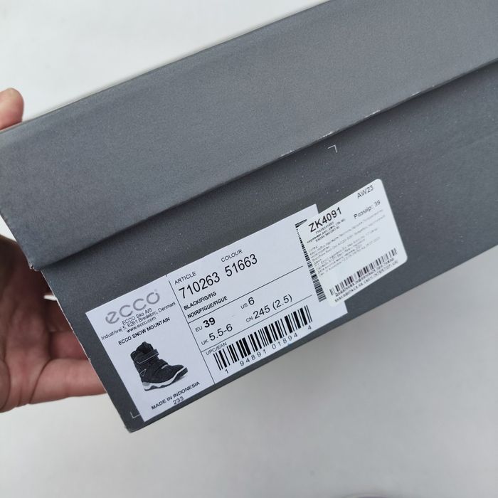 Зимові дитячі ботінки ессо нові 39 р чоботи черевики snow  mountain