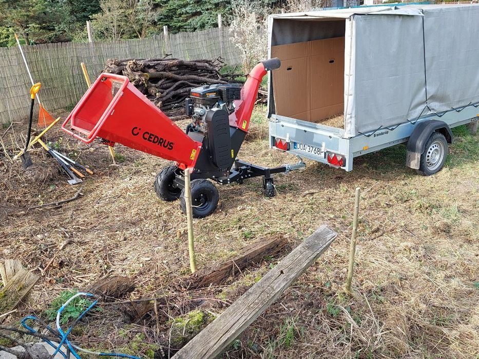 Ogrodnik Pielęgnacja utrzymanie terenów zielonych Usługi ogrodnicze