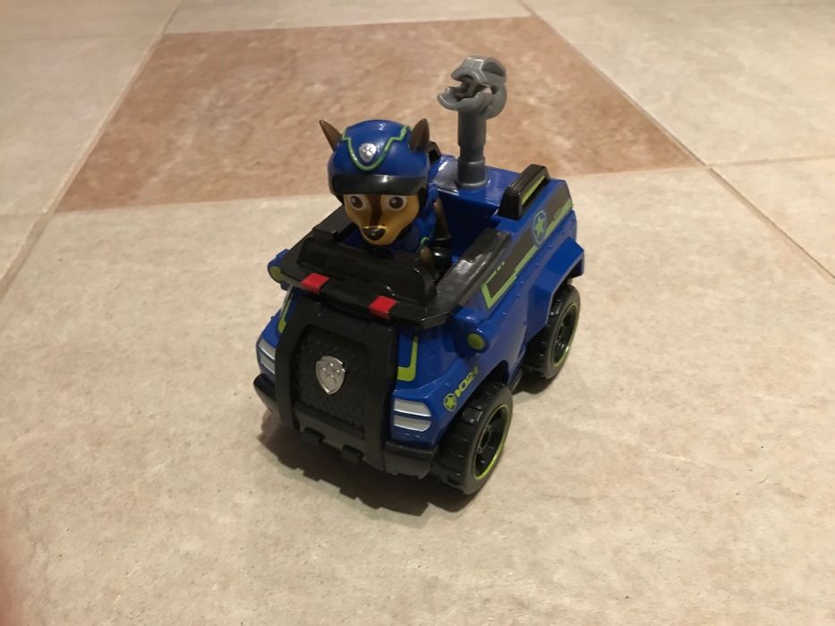 Psi Patrol Chase figurka wraz z pojazdem