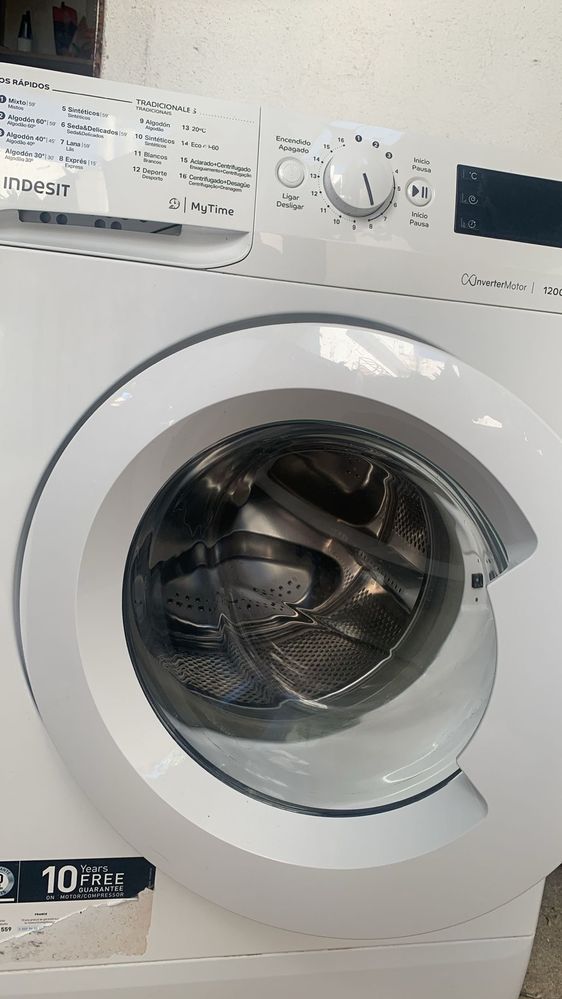 Máquina de Lavar Indesit 8kg - Bom Estado!
