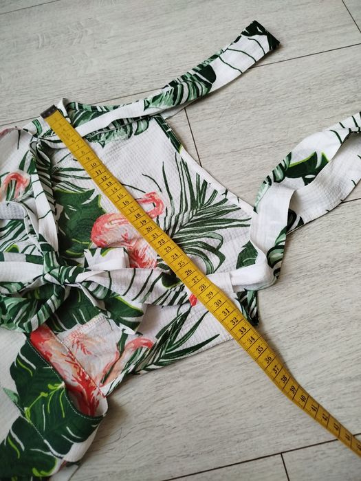 Стильний, літній ромпер, комбінезон, шорти.