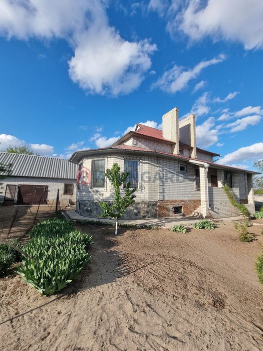 Палац на Блакитному озері. Єлизаветівка.