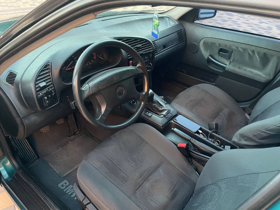 Продам/обмен BMW E36 бензин