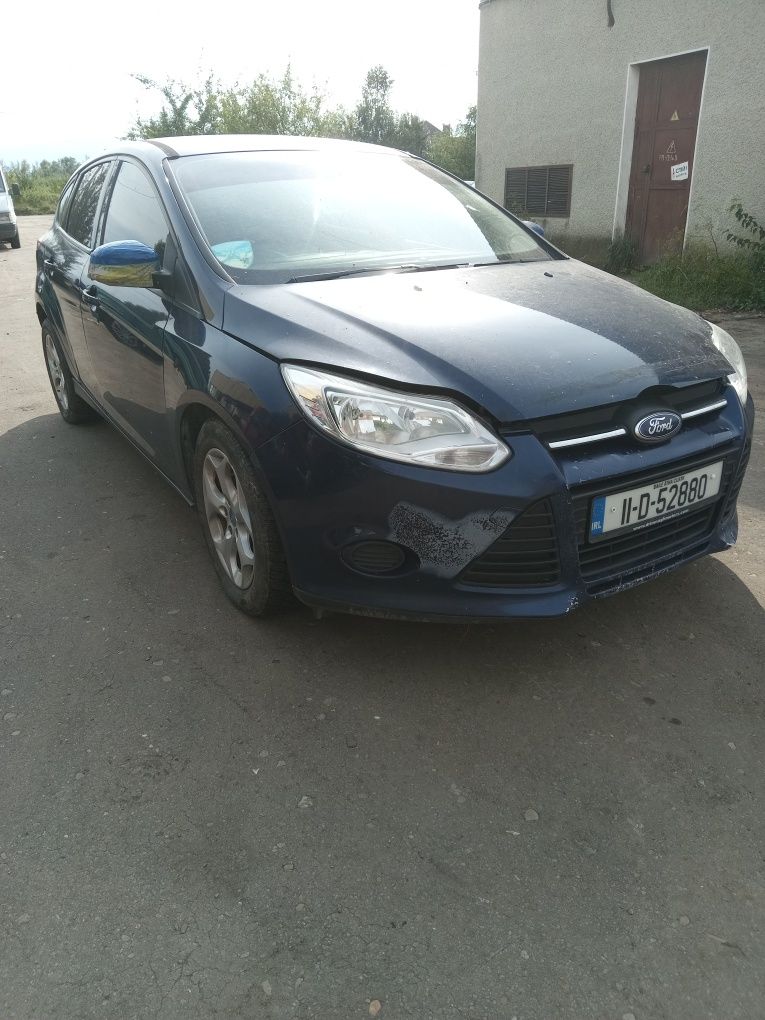 Форд фокус по запчастинах 2012рік 1.6tdci ,форсунки,мотор,фара,капот