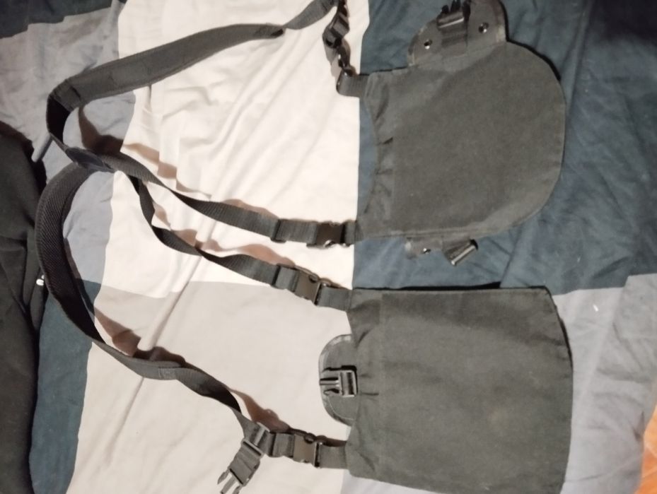 Bolsa de ombro 'pistoleira'