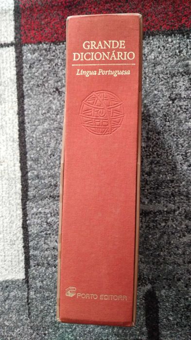 Grande Dicionário da Língua Portuguesa