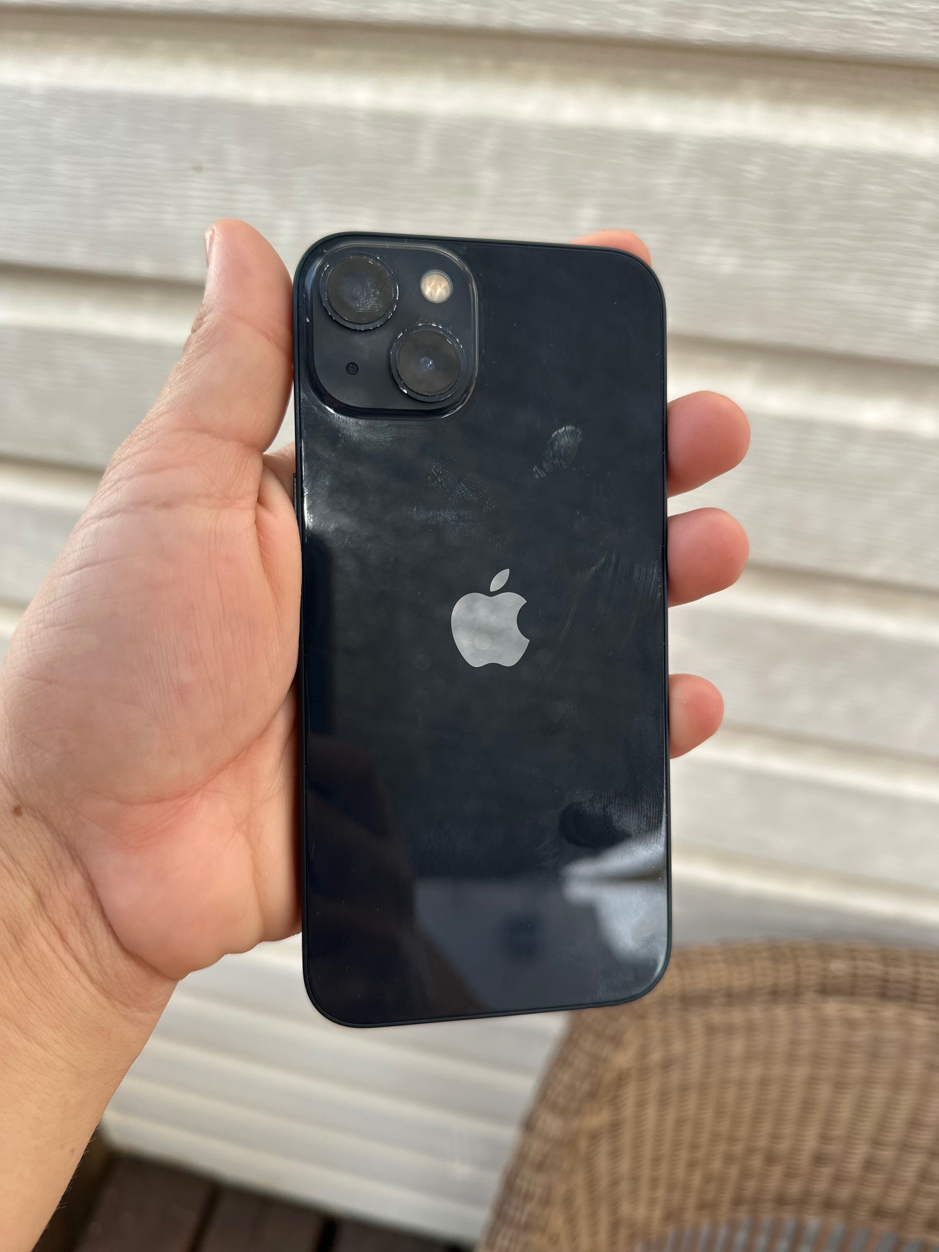 iPhone 13 (128g) em ótimo estado