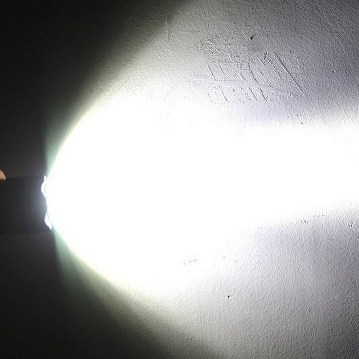 Lanterna Led - 16 LEDS - Inclui Baterias e  Carregador