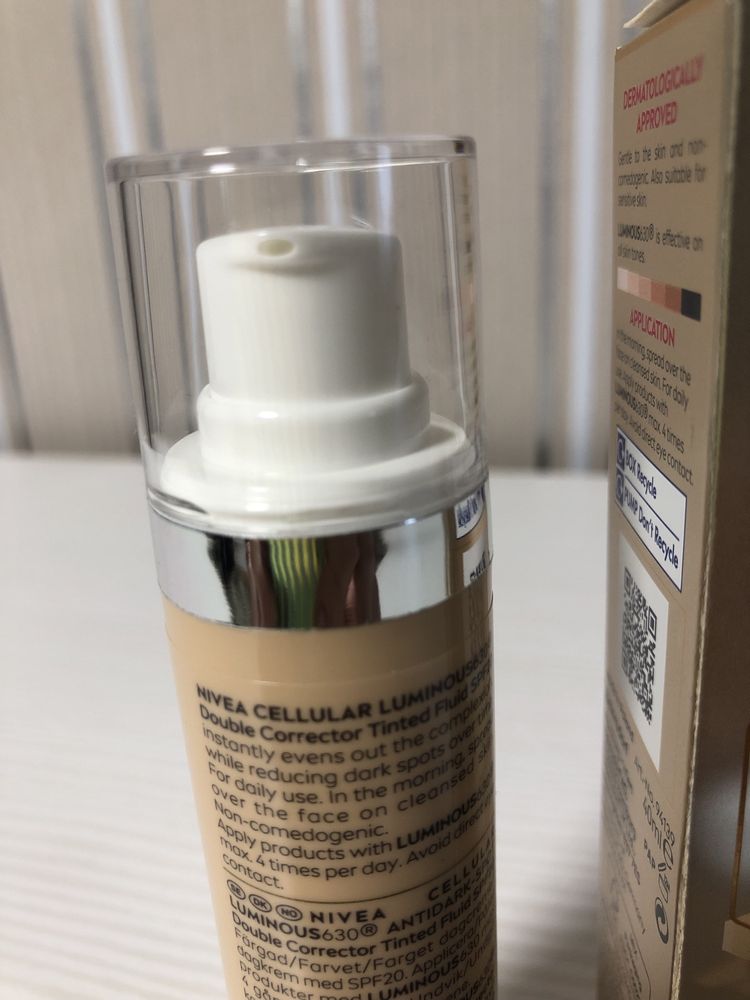 Тонировочный флюид Nivea Luminous630