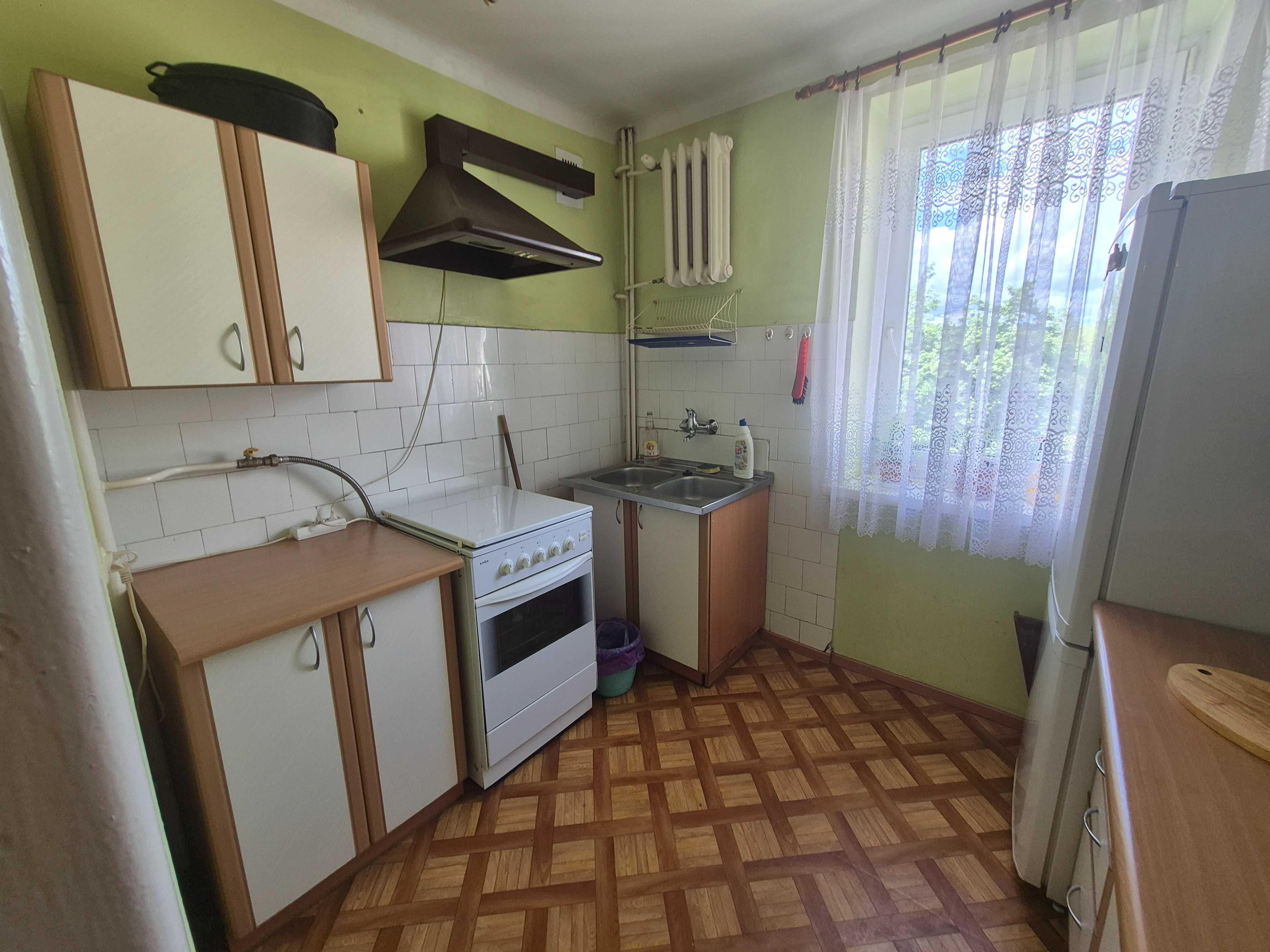 Sprzedam mieszkanie 3 pokojowe 55m2 z garażem