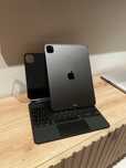 iPad Pro 11 cali 3 generacji 256 GB + magic Keyboard + etui