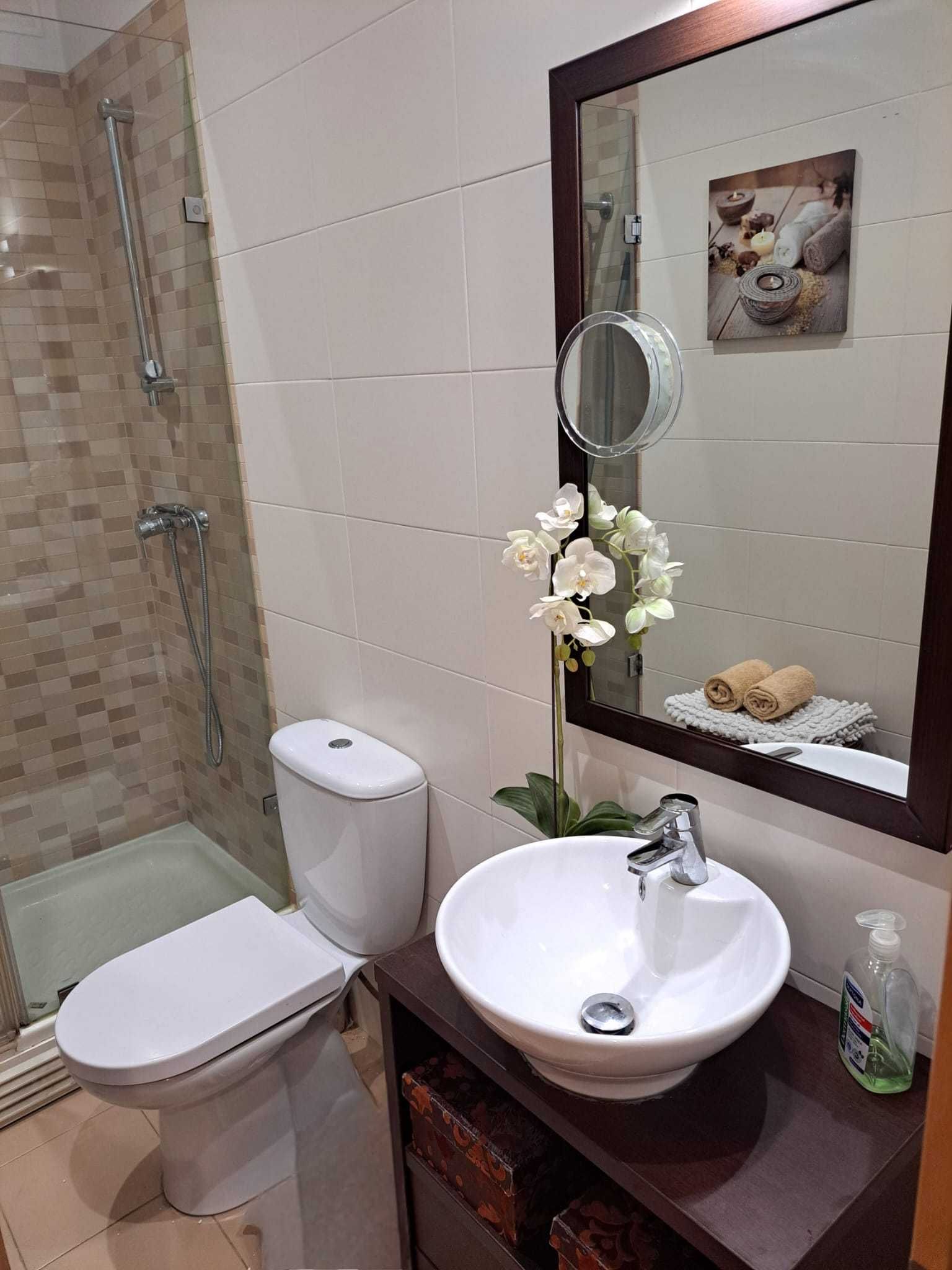 Alugo quarto - PROFESSORES/Almada/Sobreda/Caparica