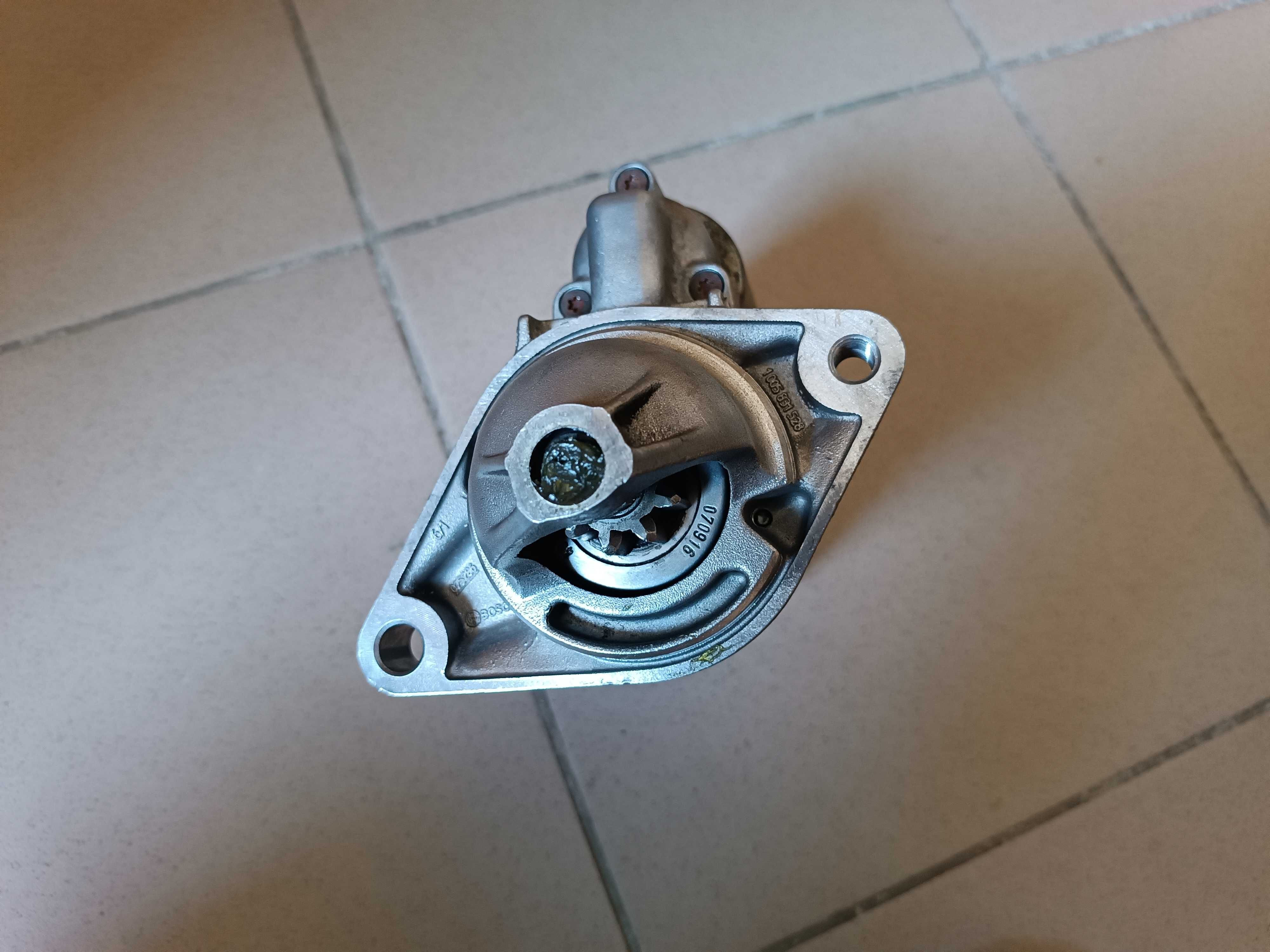 Стартер toyota auris avensis corolla rav4 yaris 0001107531 bosch тойот