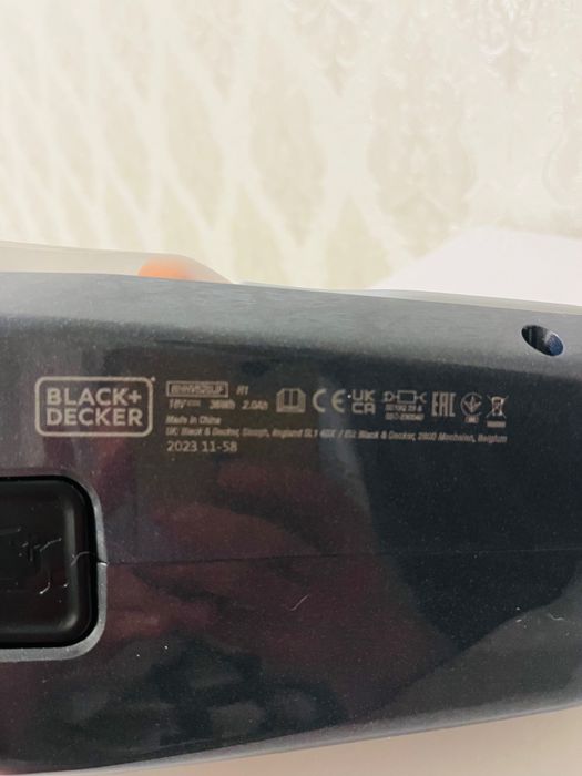 Продам пылесос black + decker