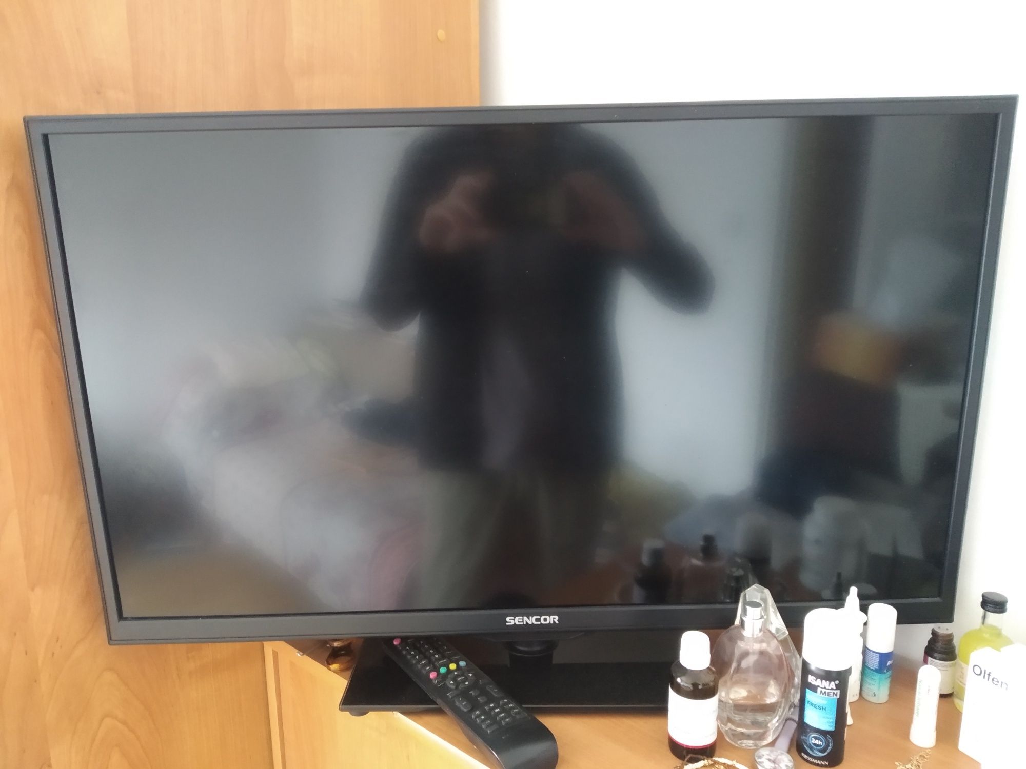 Telewizor 32 cale sencor z pilotem sprawny