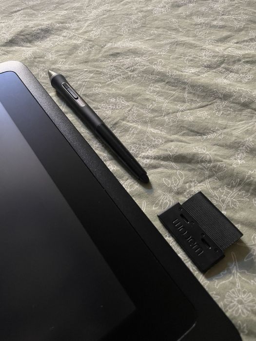 Графічний планшет Wacom cintiq 16