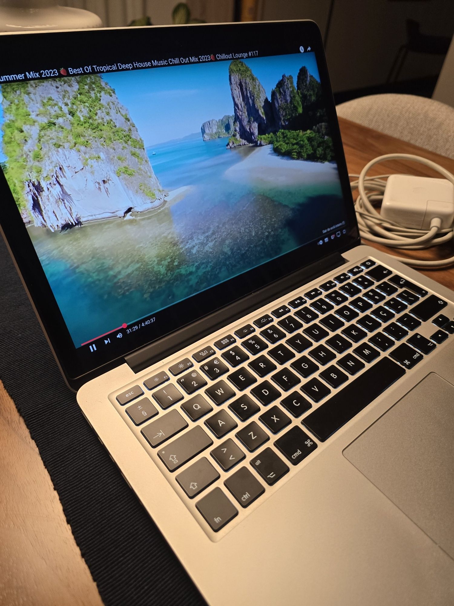 MacBook Pro 2015 8GB 512GB. Troca/Retoma. Acessórios originais