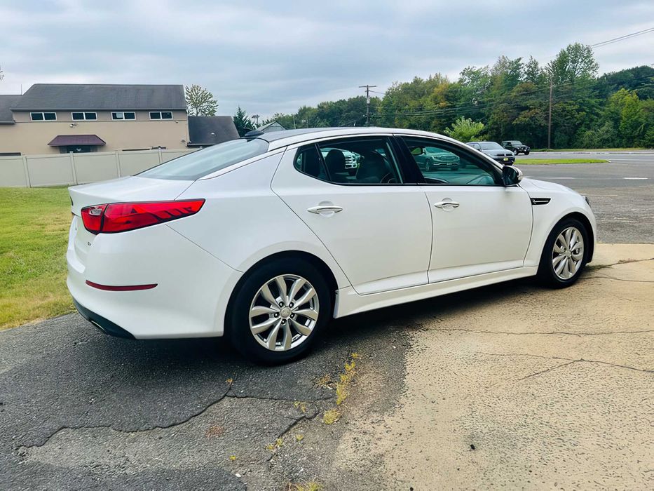 Kia Optima      2015