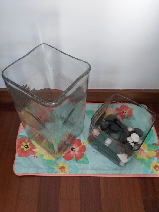 Vasos em vidro fosco
