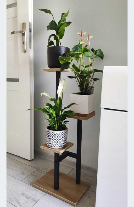 Nowy metalowy kwietnik Strado Peak 83,5 cm – stojak na kwiaty, regał