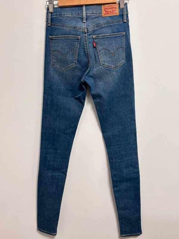 Levi's W25 L32 damskie jeansy skinny Slimming Super Skinny jasny denim