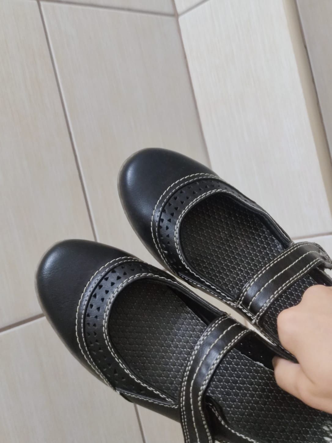 Buty damskie 40 półbuty baleriny na rzep Ariana classic retro drip pre