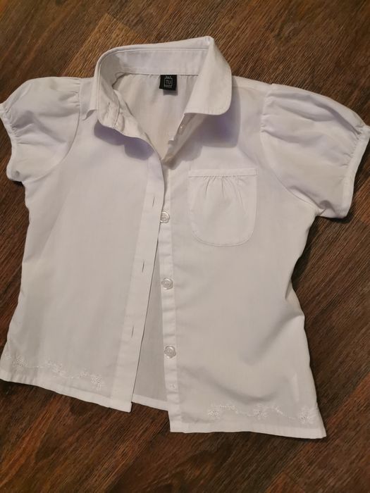 Śliczna biała koszula galowa TU 110-116