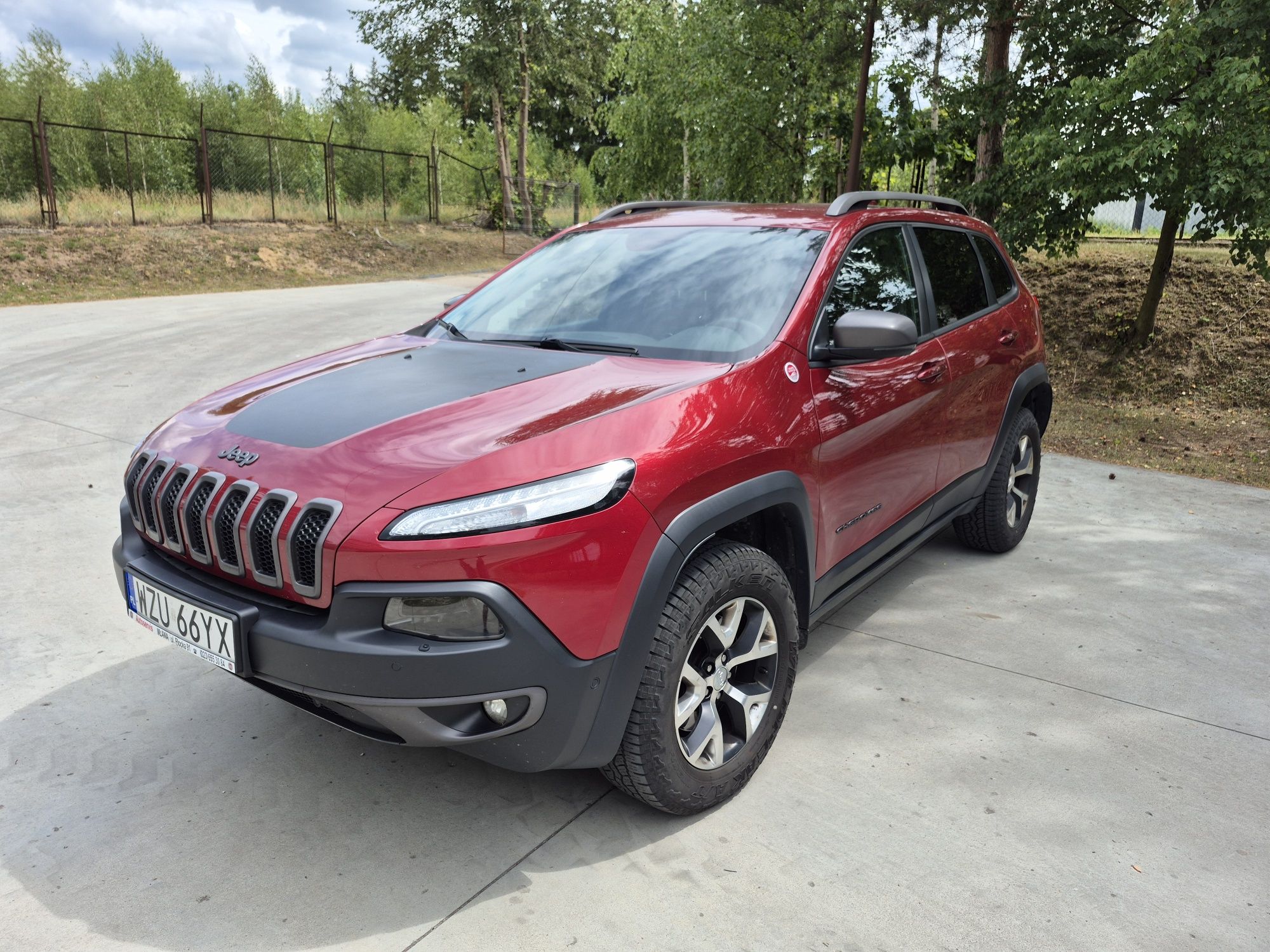 Jeep Cherokee trail hawk