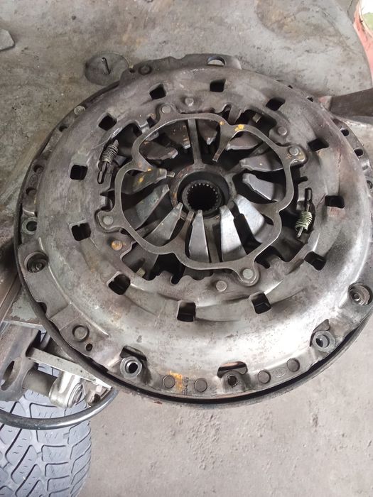 Sprzęgło + koło dwumasowe audi a 4 w 1,9 TDI 130 km 6 biegowa skrzynia