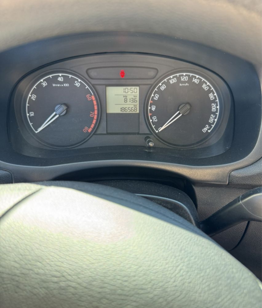 Продам своє авто Skoda Fabia