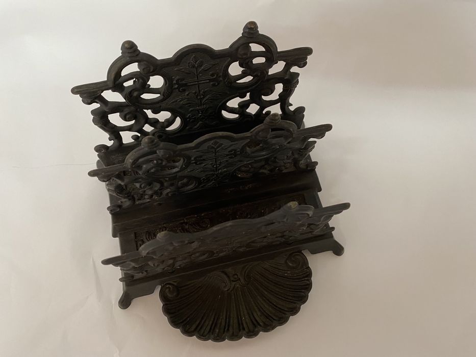 Porta Cartas em Bronze