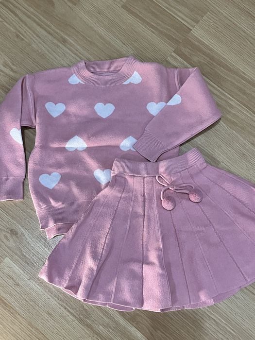 Рожевий бавовняно-вʼязаний костюм для дівчинки 5-6 років