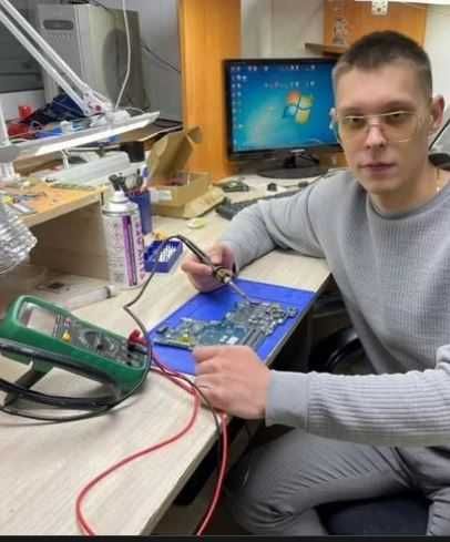 Комп'ютерний майстер ремонт комп'ютерів ноутбуків ремонт телевізорів