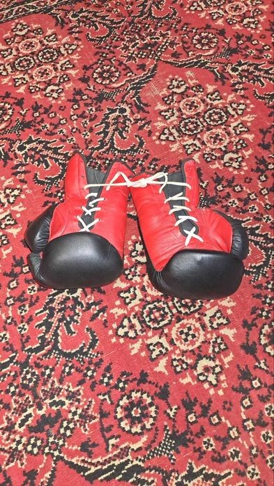 Боксёрские перчатки ROADSTAR фирмы БАЗИС-Л, 12 унций