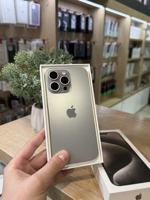 Б/у iPhone 15 Pro Max 256Gb Natural Titanium