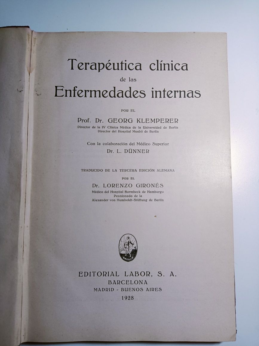 Livro antigo de medicina 1928