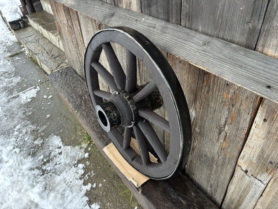 Stare koło drewniane od wozu PO RENOWACJI