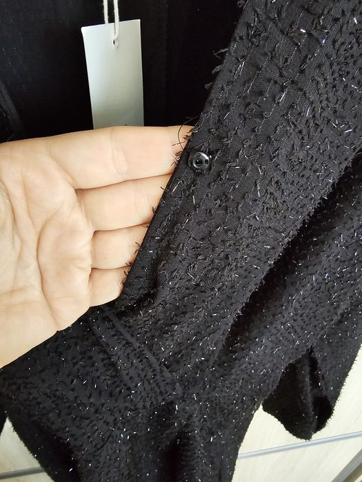 Czarna wieczorowa sylwestrowa sukienka Charlior  M/L Opis