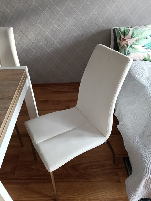 Stół rozkładany 80/80/160 i 4 krzesła