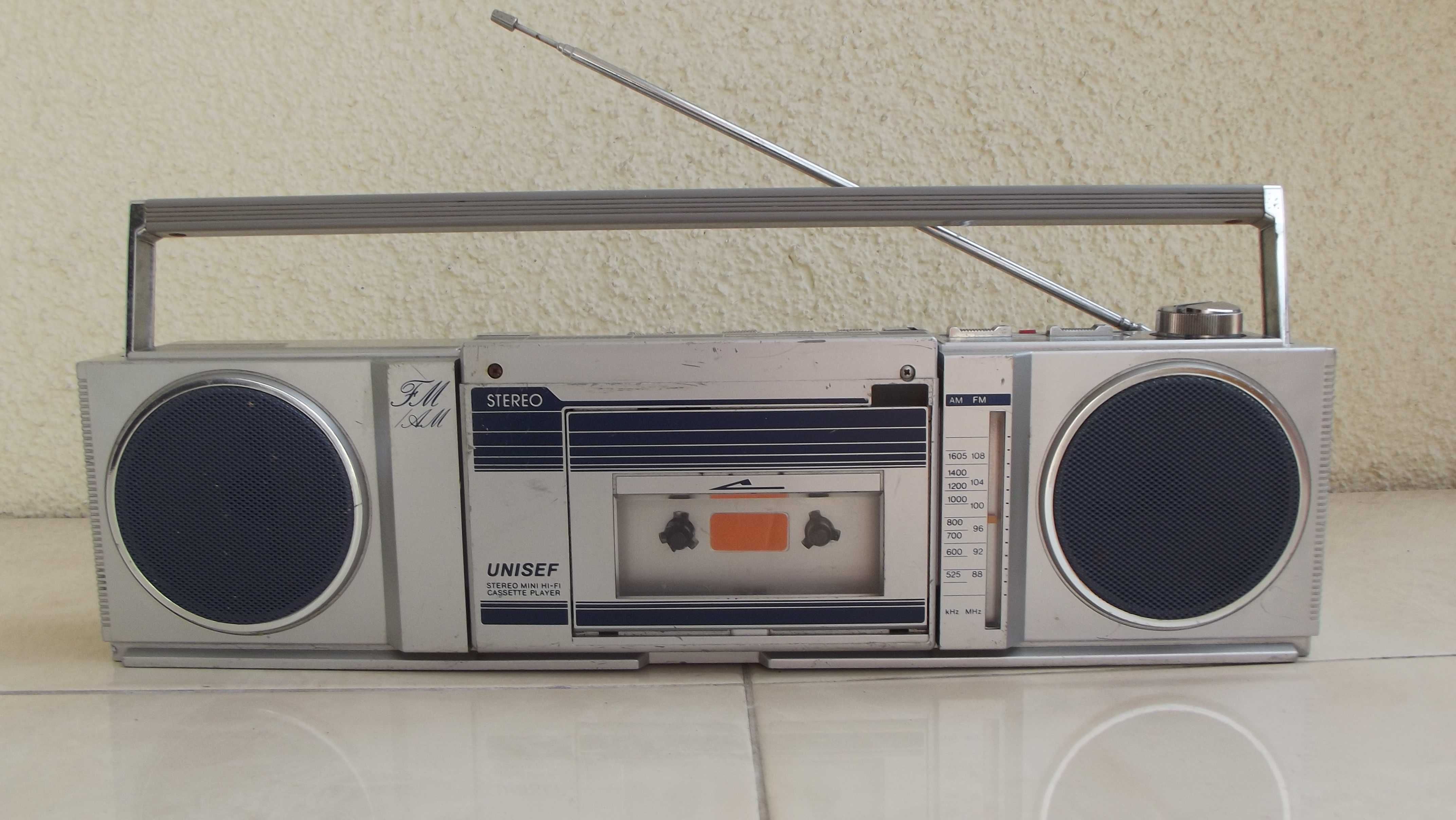 Radiomagnetofon hybrydowy UNISEF AF-2000 Made in Japan