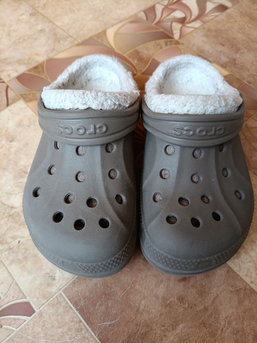 Босоніжки для дівчинки шкіряні Birkenstock сандалі крокси Crocs теплі