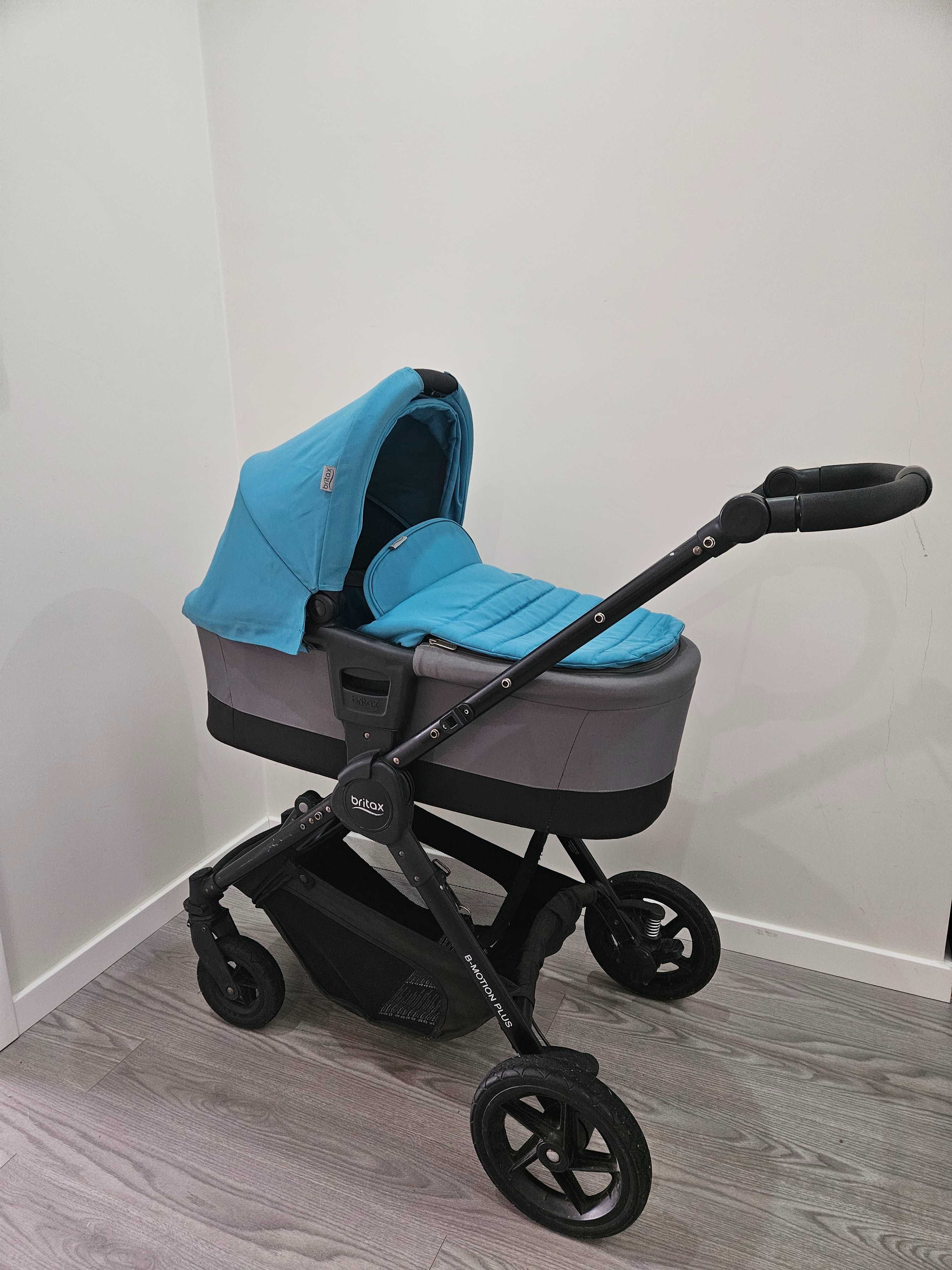 Chassis Britax + Alcofa Romer + Espreguiçadeira CHICCO Hooplà