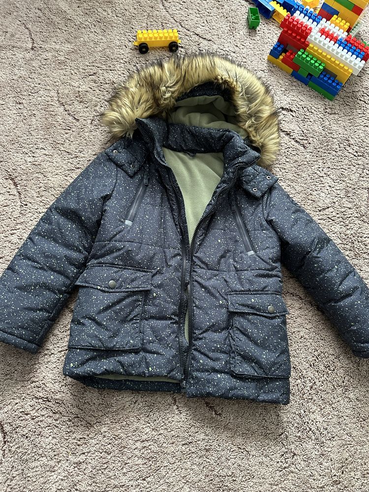Зимова куртка на хлопця 128 розмір