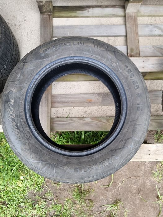 2x Opony zimowe 195 65r15 Vredestein Wintrac