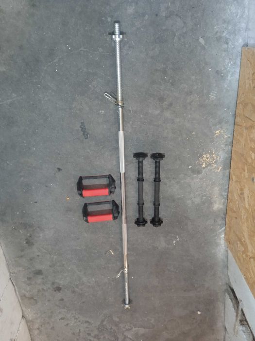 Zestaw treningowy na siłownię.