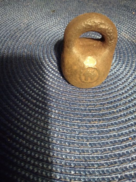 Stary odważnik funciak