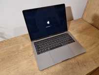 Macbook Pro 13' – Intel i7 / 16GB RAM / 512GB SSD