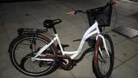 Rower 28 City Bike przerzutka w piaście Nexus damka z koszykiem